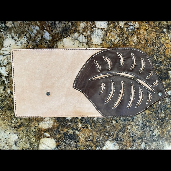 Hand Stitched Leaf Design Leather Journal - Picture 6 of 8